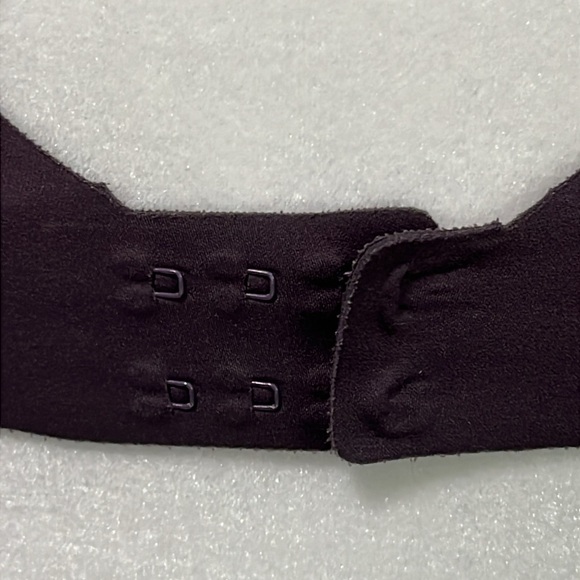 Lululemon Enlite Bra Black Currant - Picture 8 of 12